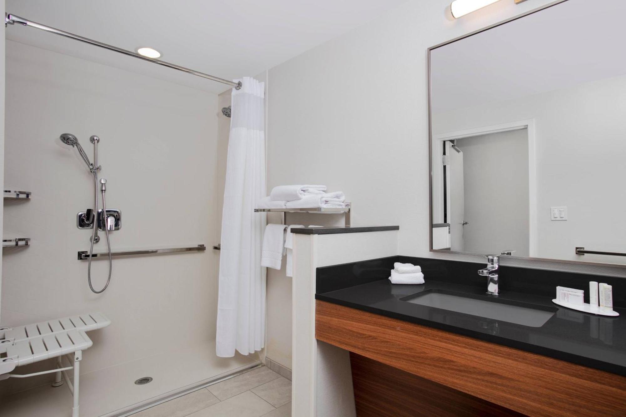 Fairfield By Marriott Inn & Suites Lebanon Near Expo Center מראה חיצוני תמונה